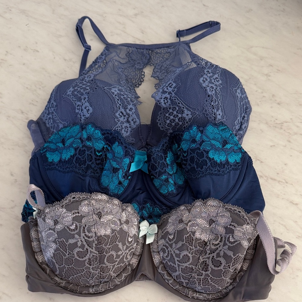 Adore Me Elegant Lace Bra Set in Blue and Gray